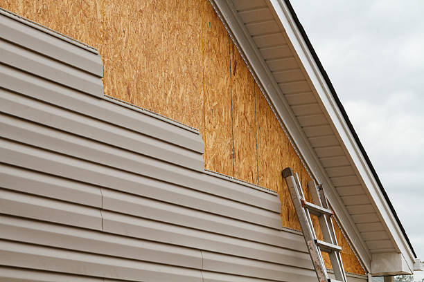24/7 Emergency Vinyl Siding experts in Hagerstown, IN